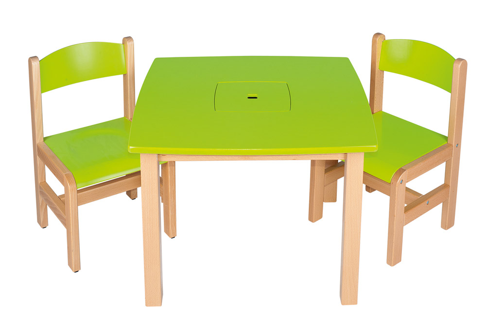 Generic Leomark Wooden Table and Chairs Set