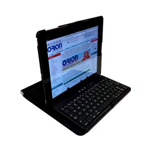 Type Master Bluetooth Keyboard Case for iPad 2 -