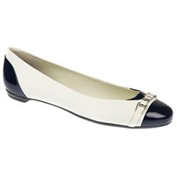 Female Katy Leather Upper Leather Lining in Beige-Navy, Off White- Beige