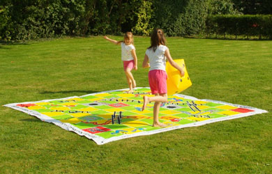 Giant Garden Snakes and Ladders