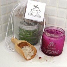 Gifted By Nature Smoothing Scrub Pressie Pouch