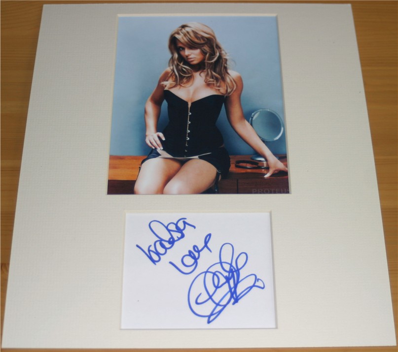 GIRLS ALOUD - CHERYL SIGNATURE MOUNTED WITH