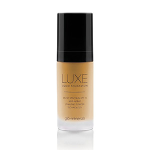 glo minerals liquid luxe foundation spf15 - almond
