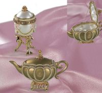 Gold Aladdin Teapot Goose Egg