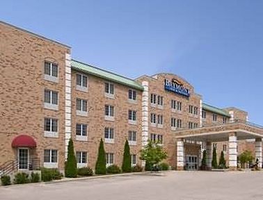 GRAFTON Baymont Inn Suites Milwaukee