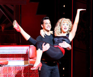 Grease / regia di Federico Bellone