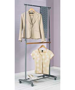 and Chrome Tidy Rail with Hangrail