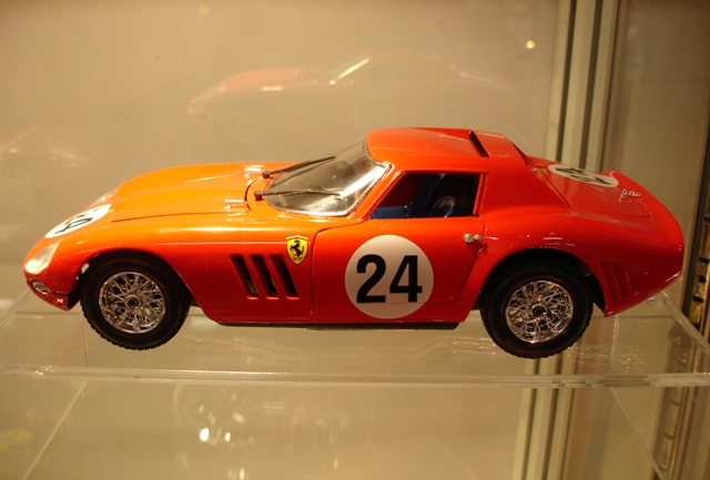 Guiloy Ferrari 250 GTO #24 LeMans 1964 in Red