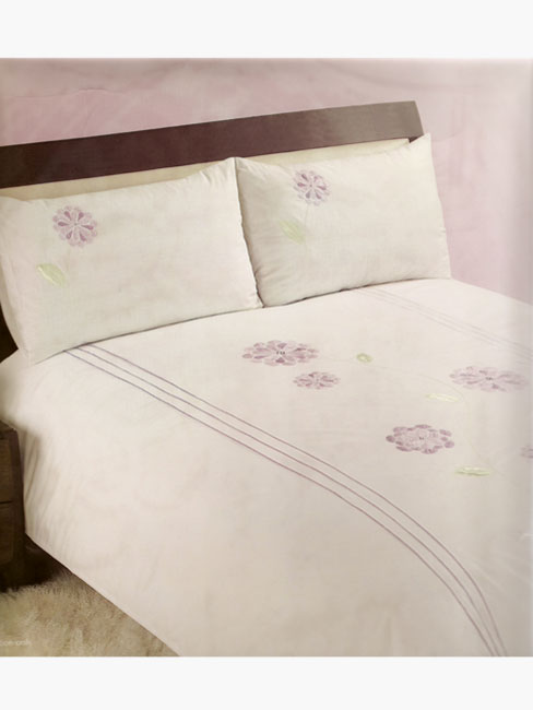 Harmony Daisy Chain King Size Duvet Cover and 2