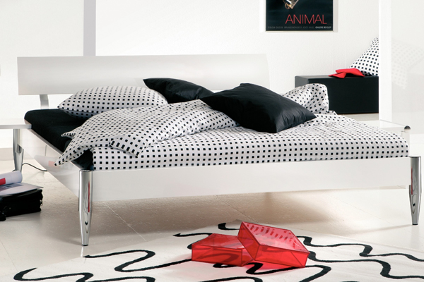 Rica Legs- Spyd Headboard (White Hi-Gloss Bed