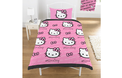 Hello Kitty Polka Dot Duvet and Pillowcase Set