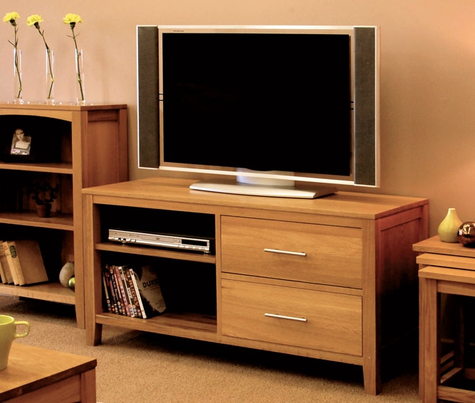 Hereford Oak TV Unit