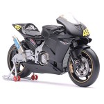 RC211V Valentino Rossi 2002 Pre Season