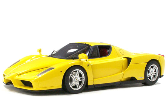 Ferrari Enzo in Yellow