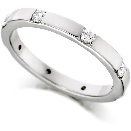 2.5mm 0.32 Ct Diamond Flat Wedding Band In 9 Ct White Gold