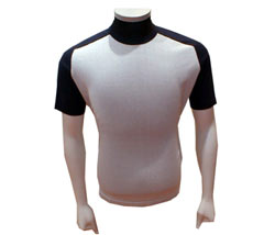 Short sleeved contrast crew knit