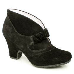 Hush Puppies Female Adeline Suede Upper in Black, Purple