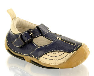 Pre-walker Shoe With Buckle Detail
