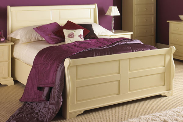 Hyder Cotswold Sleigh Bed  Double 135cm