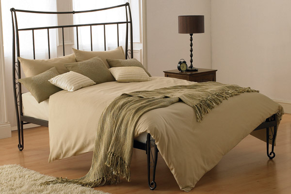 Lisbon Bed Frame Kingsize 150cm