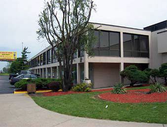 Grand View Inn & Suites
