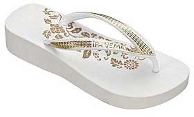 Bliss White Wedge