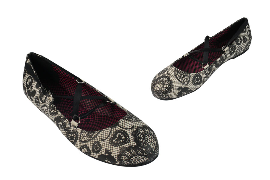 Iron Fist - Love Bites - Nude / Black