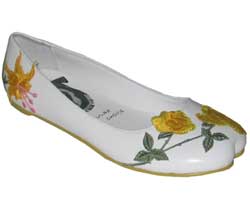 IRREGULAR CHOICE IC FLORAL FLAT PUMP