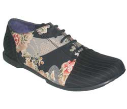 IRREGULAR CHOICE IC SWUNG PINSTRIPE LACE