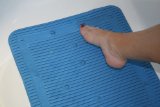 Isagi StayPut Bath Mat in innovative non-slip fabric (Blue) - soft and durable, its in a class of its own