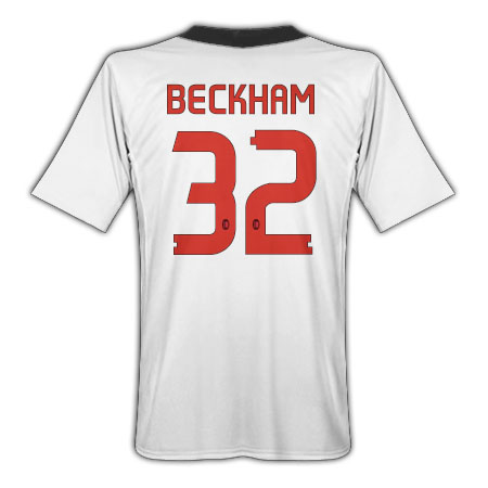 Italian teams Adidas 2010-11 AC Milan Away Shirt (Beckham 32)