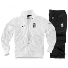 Nike 09-10 Juventus Woven Warmup Suit (White)