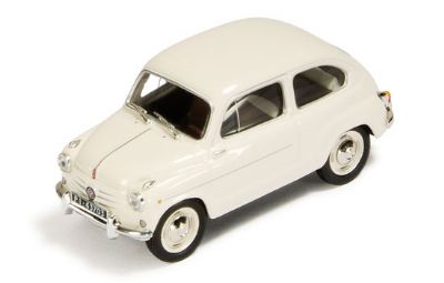 Fiat 600 Beige in White