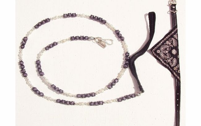 so cute great quality, black and white bandanna collar foe a small dog, minimum size 22cm, max 27cm, with a beautiful, longer length black and silver beaded lead, in a gift box, so beautiful, excellen