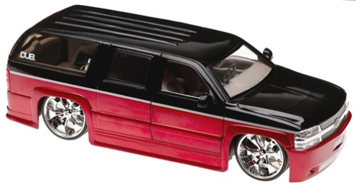 Jada Die-cast Model Chevrolet Suburban (1:18 scale in Metallic Red)