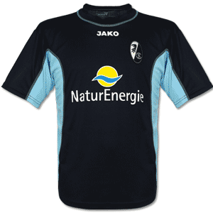 03-04 SC Freiburg Away shirt