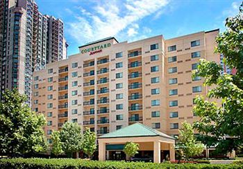 Courtyard by Marriott Jersey City