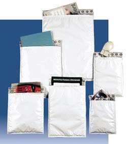 Pillo Postal Bag Polythene Bubble-lined