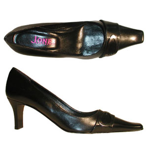 Jones Bootmaker Badge - Black