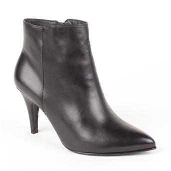Nieves Ankle Boots