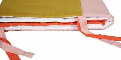 Lab Cot bumper - Pink graphic `One size