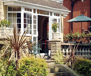 LACEBY Legacy Oaklands Hotel