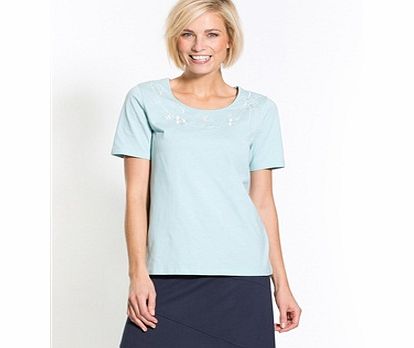 Embroidered Short-Sleeved T-shirt
