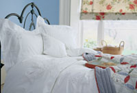 Laura Ashley LACE FLOWER DOUBLE DUVET COVER