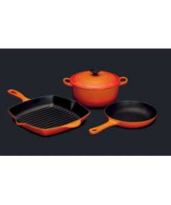 le creuset Casserole, Grillet and Omelette Pan - Volcanic