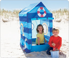 Leapfrog Beach Hut and Sand Pit