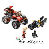Batman Lego 7886 :- The Batcycle:Harley Quinns Hammer Truck