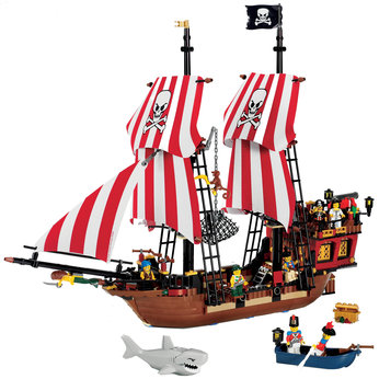 Lego Pirates Brickbeards Bounty (6243)