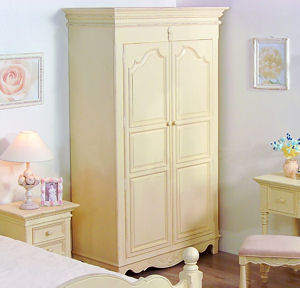 les saisons Wardrobe