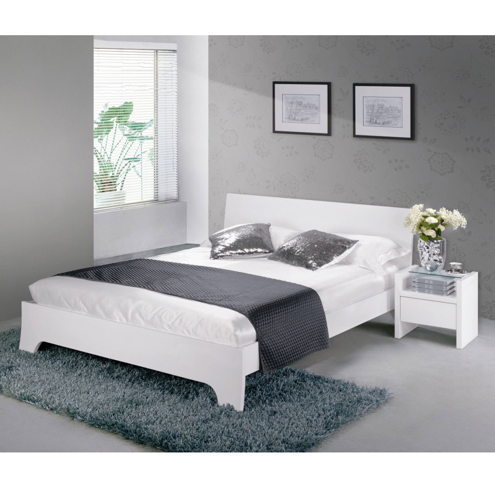 Limelight Beds 4Ft 6Inch Phobos White Bedstead